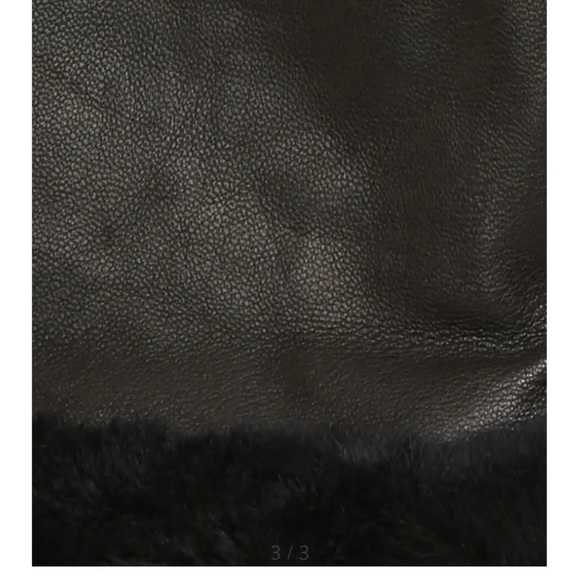 Ugg Genuine Shearling Leather Tech Gloves - Picture 2 of 3